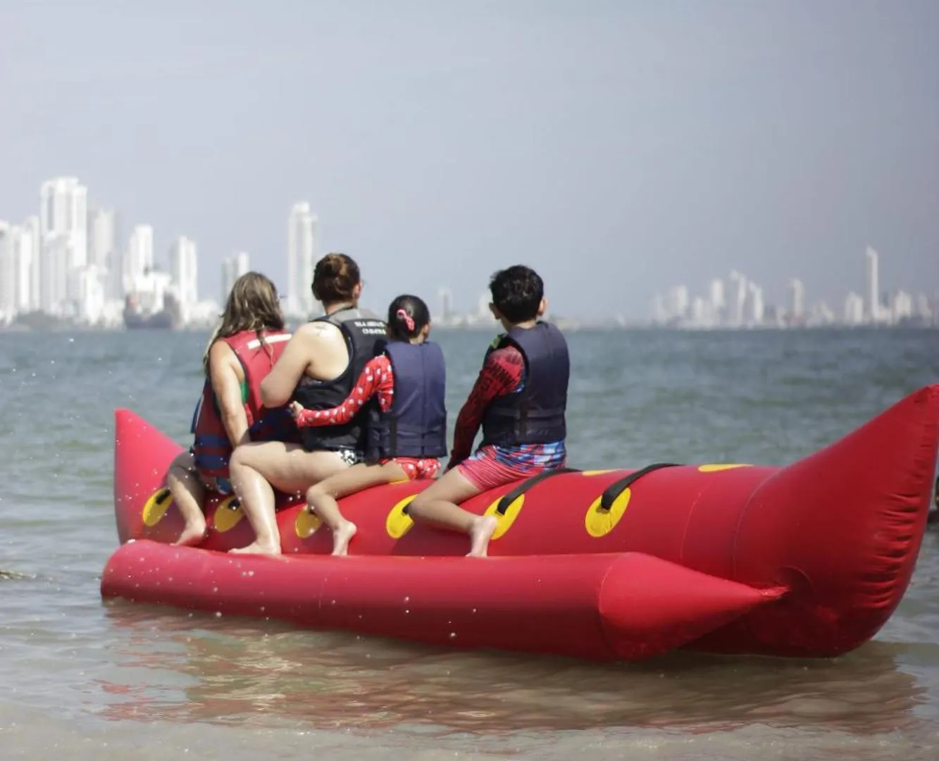 Paraiso Beach Cartagena 0*,